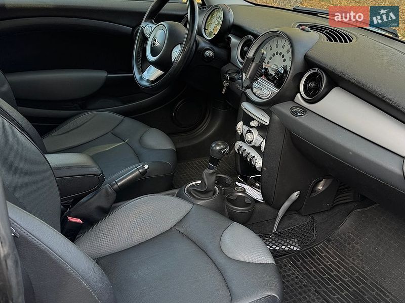 Хетчбек MINI Cooper 2010 в Києві