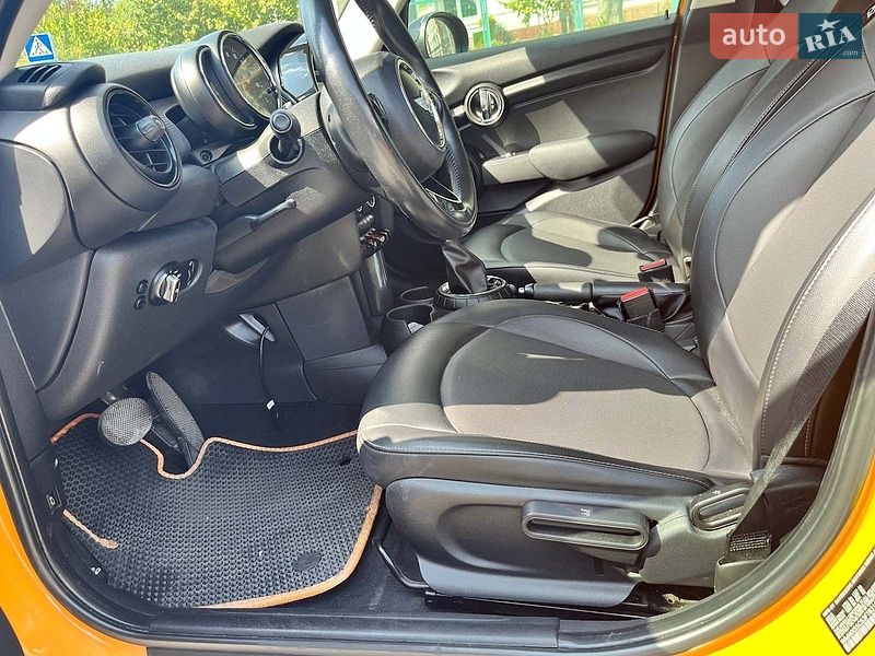 Хэтчбек MINI Cooper 2015 в Киеве