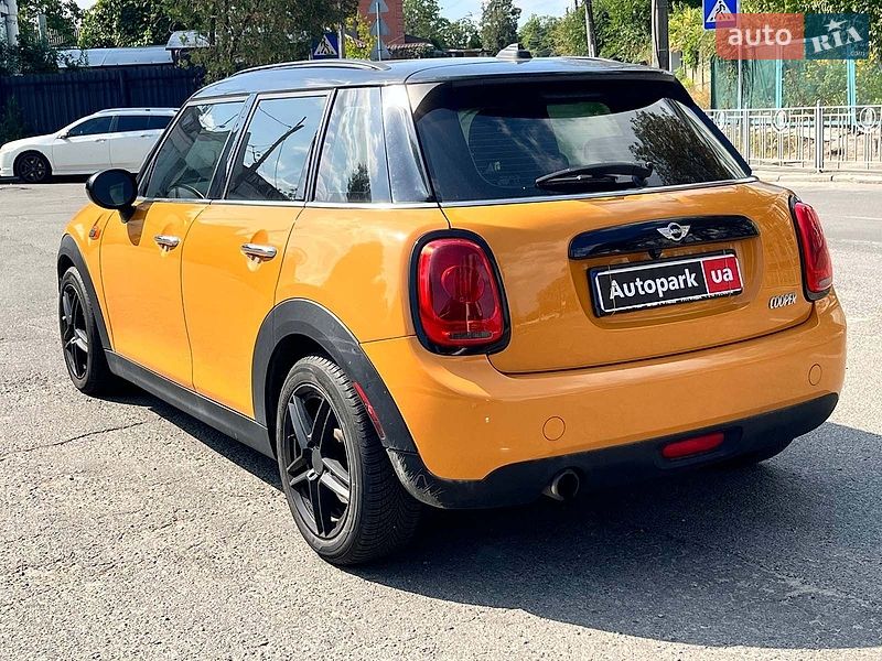 Хэтчбек MINI Cooper 2015 в Киеве