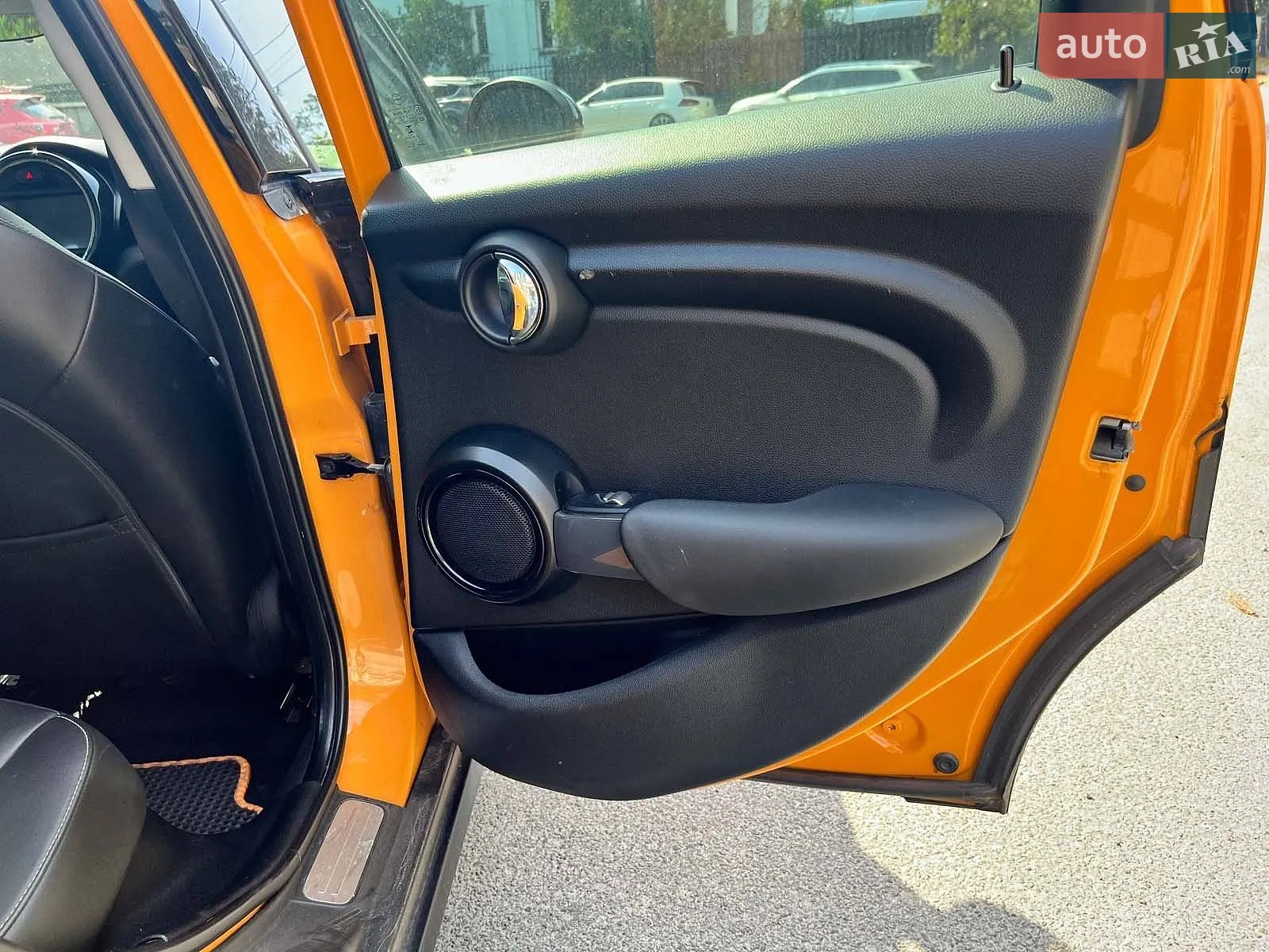 2015 MINI Cooper - мініатюра 26
