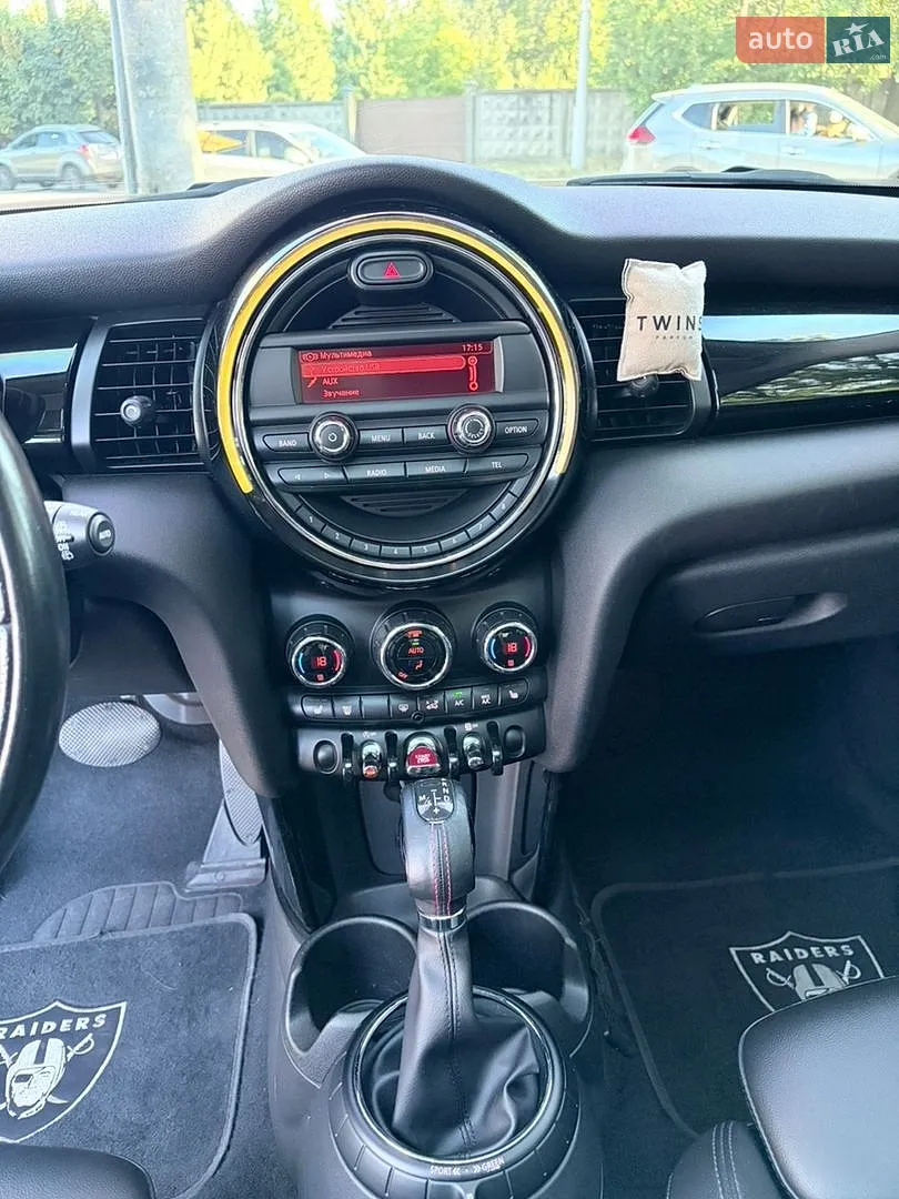 2015 MINI Cooper - мініатюра 16