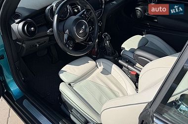 Хэтчбек MINI Cooper 2017 в Киеве