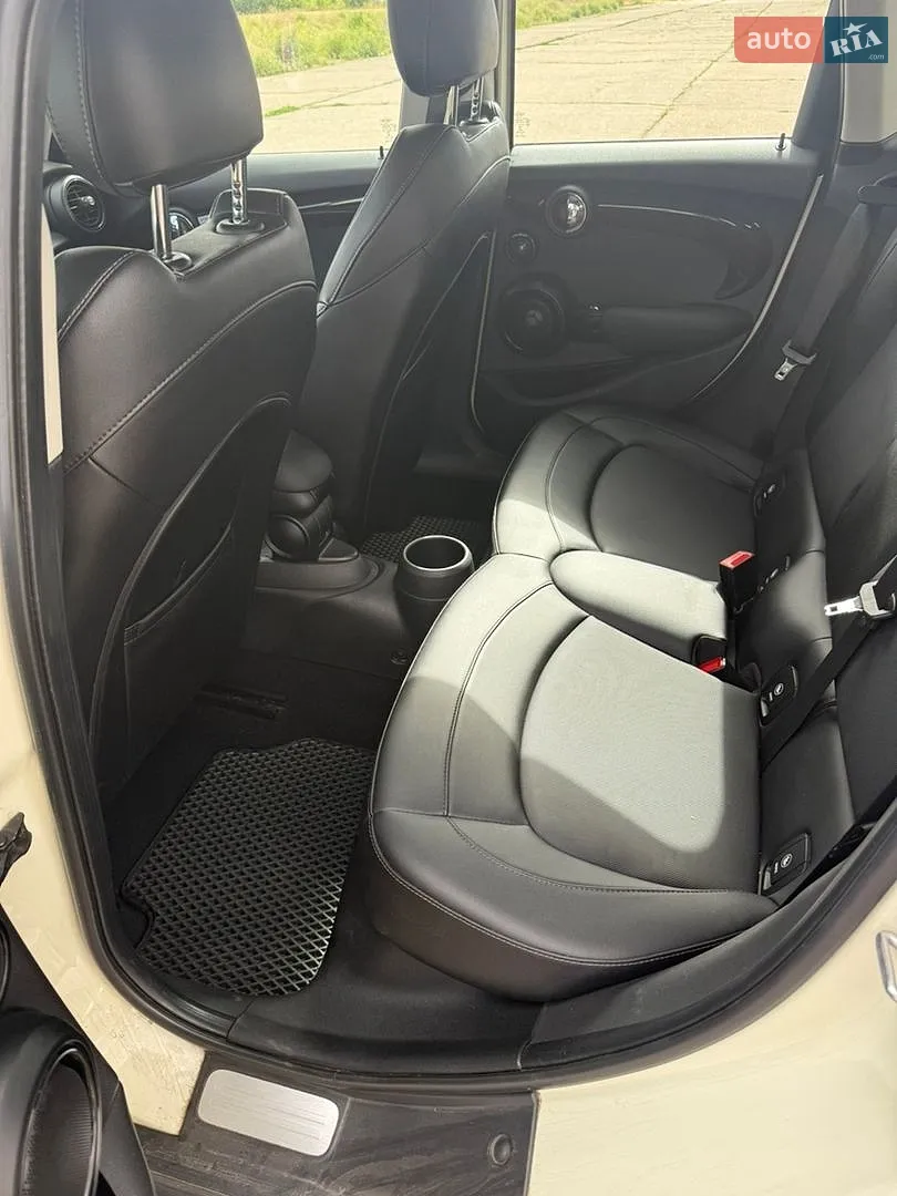 2015 MINI Cooper - мініатюра 16