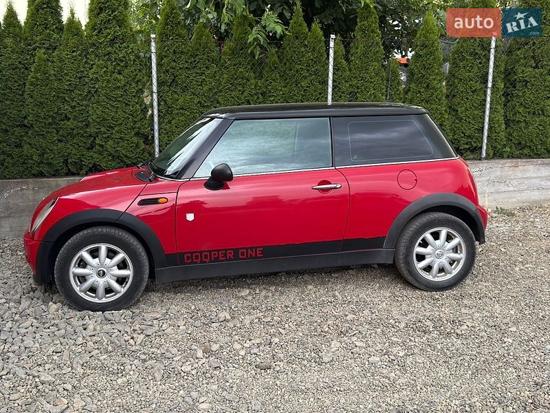 Хетчбек MINI Cooper 2004 в Чернівцях фото 3 Хетчбек MINI Cooper 2004 в Чернівцях