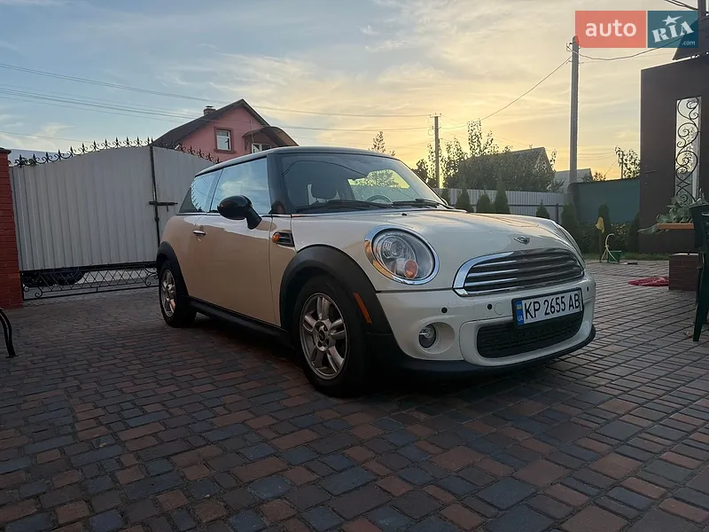 MINI Cooper 2013