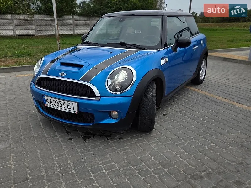 MINI Cooper 2010