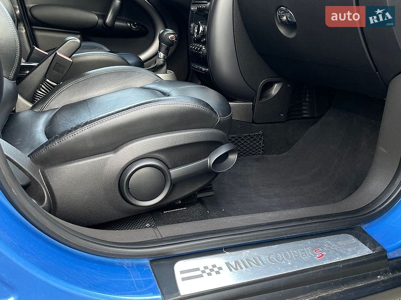 Хэтчбек MINI Cooper 2012 в Виннице