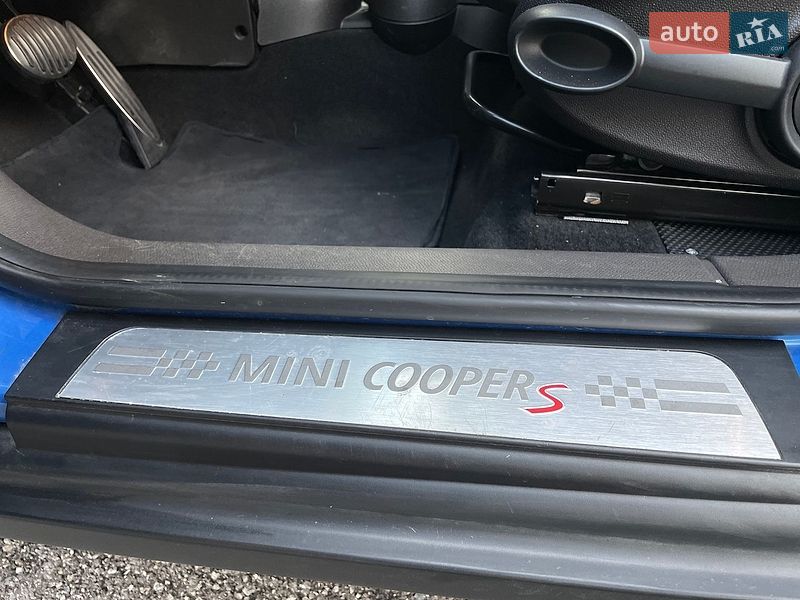 Хэтчбек MINI Cooper 2012 в Виннице