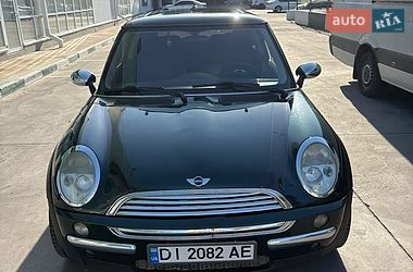 Хэтчбек MINI Cooper 2002 в Черноморске