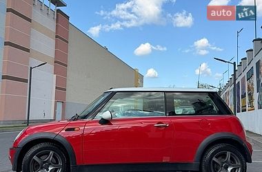 Хэтчбек MINI Cooper 2002 в Львове