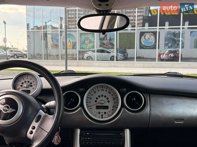 Хэтчбек MINI Cooper 2002 в Львове