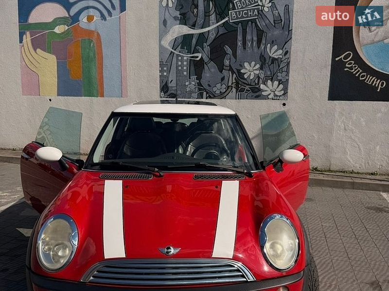Хэтчбек MINI Cooper 2002 в Львове
