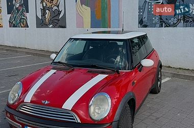 Хэтчбек MINI Cooper 2002 в Львове