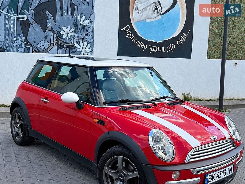Хэтчбек MINI Cooper 2002 в Львове