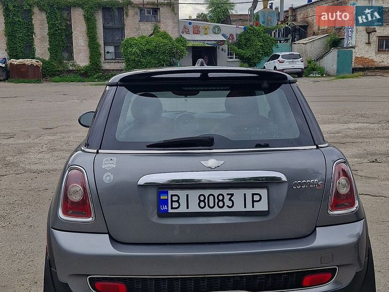 Хэтчбек MINI Cooper 2009 в Кременчуге