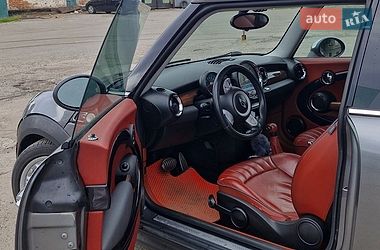 Хэтчбек MINI Cooper 2009 в Кременчуге