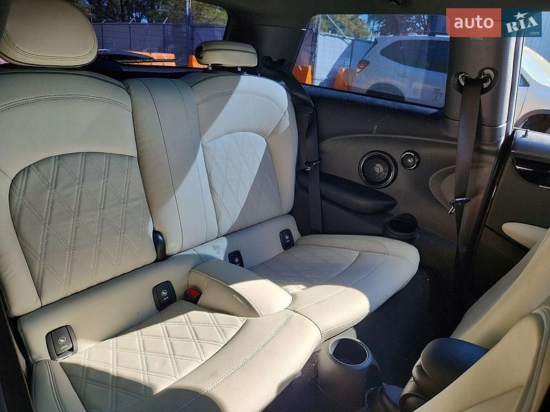 Хетчбек MINI Cooper 2022 в Львові