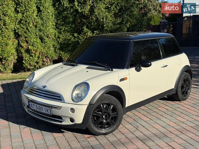 MINI Cooper 2004
