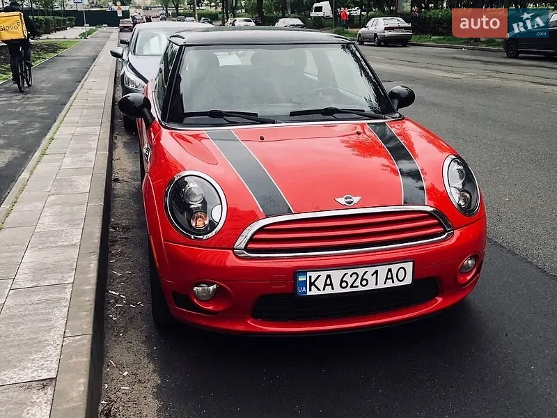 MINI Cooper 2010