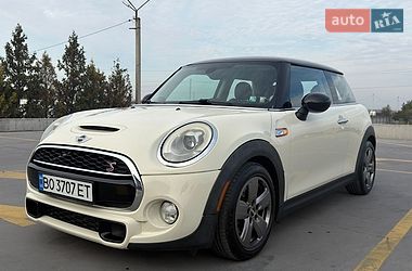 Хетчбек MINI Cooper 2016 в Тернополі Хетчбек MINI Cooper 2016 в Тернополі