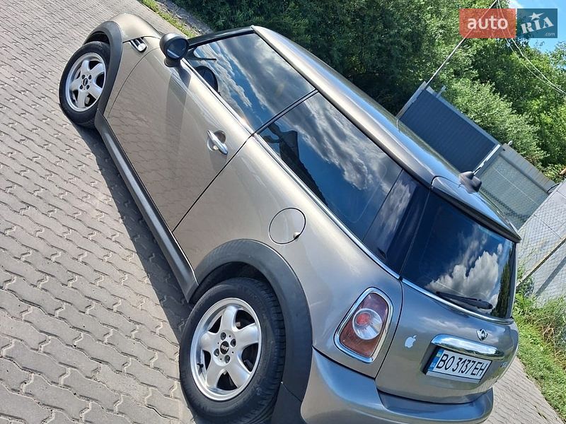 Хетчбек MINI Cooper 2011 в Трускавці