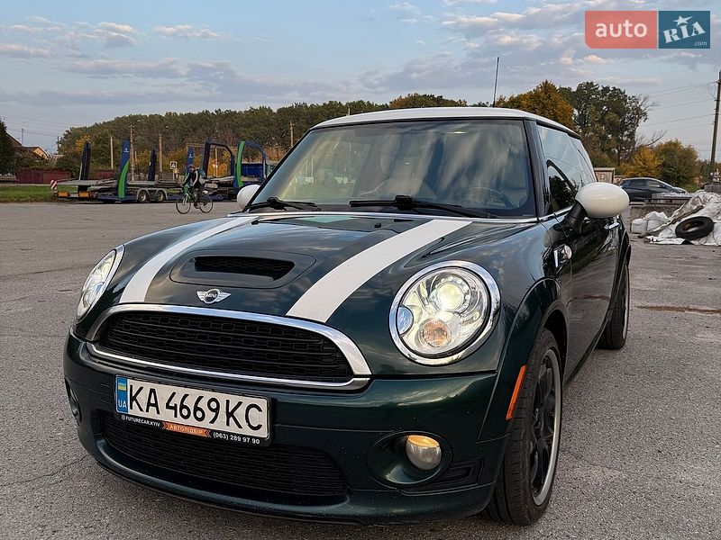 MINI Cooper 2010