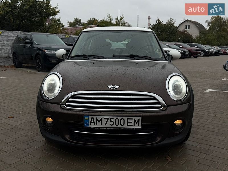MINI Cooper 2011
