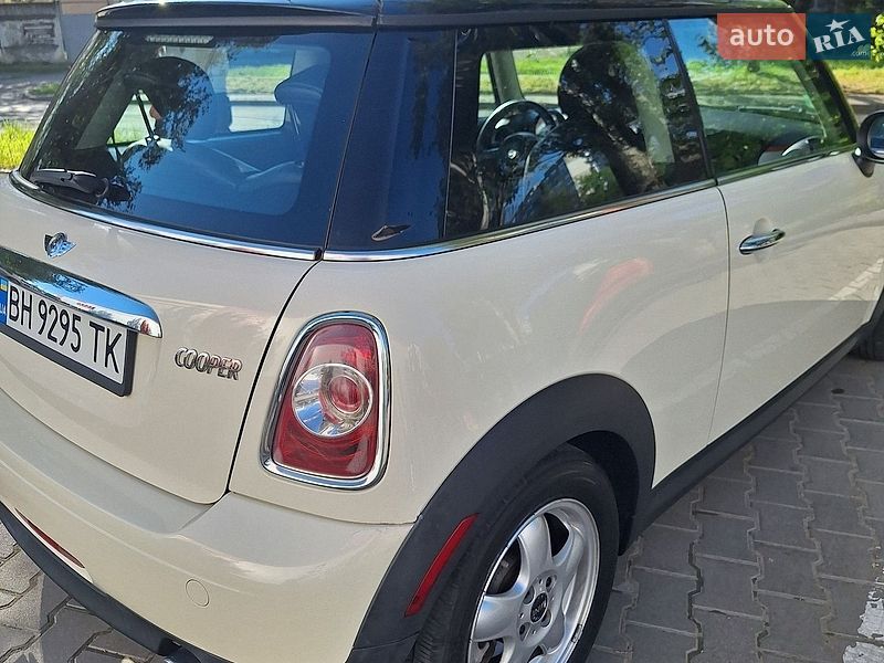 Хэтчбек MINI Cooper 2011 в Одессе