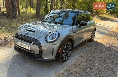 Хэтчбек MINI Cooper 2022 в Черкассах