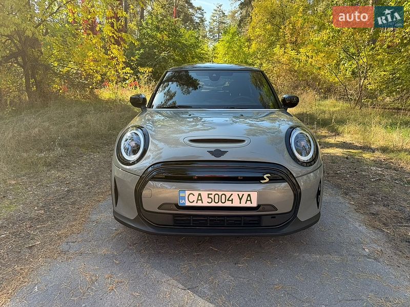 Хэтчбек MINI Cooper 2022 в Черкассах