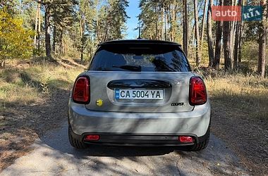 Хэтчбек MINI Cooper 2022 в Черкассах