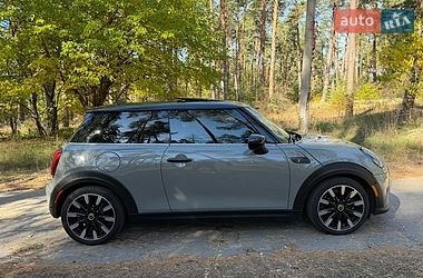 Хэтчбек MINI Cooper 2022 в Черкассах