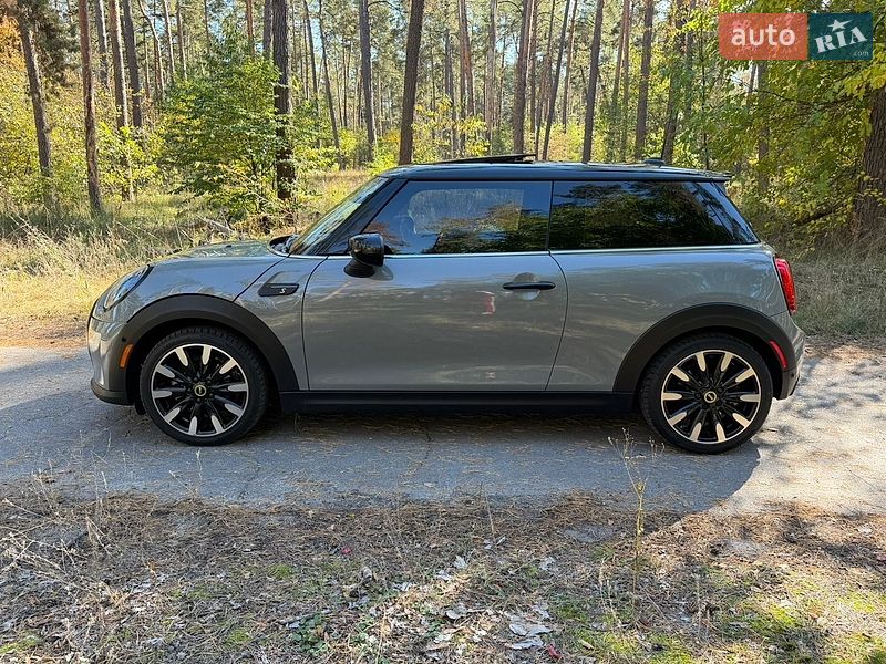 Хэтчбек MINI Cooper 2022 в Черкассах