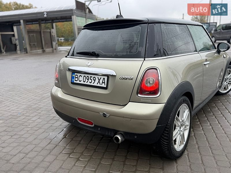Хэтчбек MINI Cooper 2007 в Львове