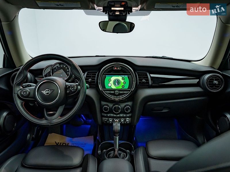 Хэтчбек MINI Cooper 2019 в Киеве