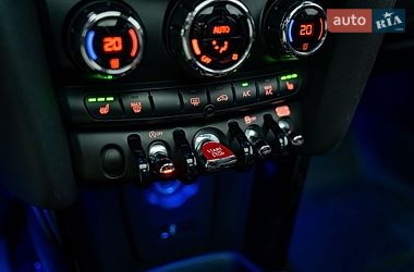 Хэтчбек MINI Cooper 2019 в Киеве