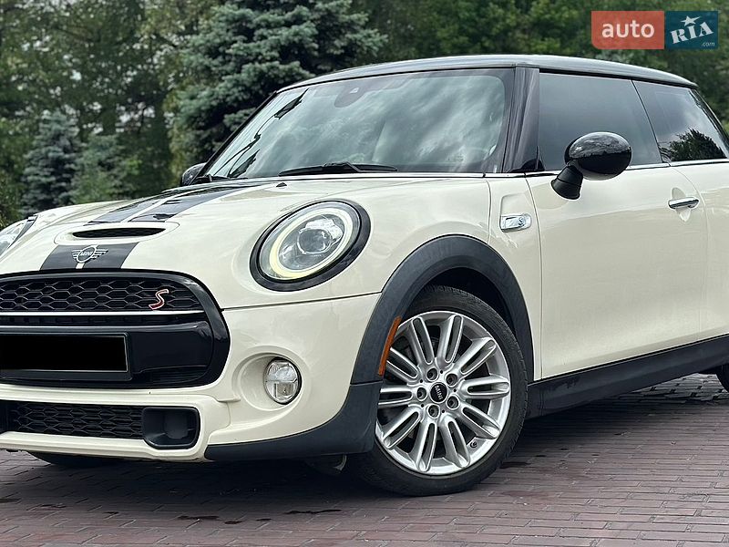 Хетчбек MINI Cooper 2018 в Дніпрі