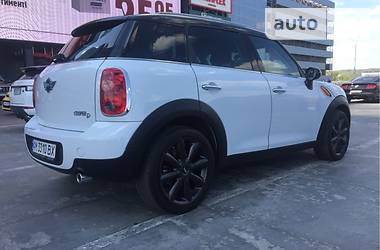 Внедорожник / Кроссовер MINI Countryman 2012 в Киеве