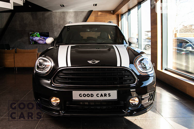 Позашляховик / Кросовер MINI Countryman 2018 в 