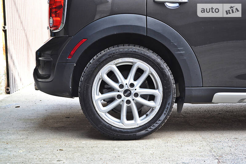 Позашляховик / Кросовер MINI Countryman 2015 в Києві