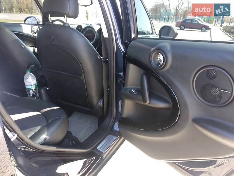 Внедорожник / Кроссовер MINI Countryman 2016 в Измаиле