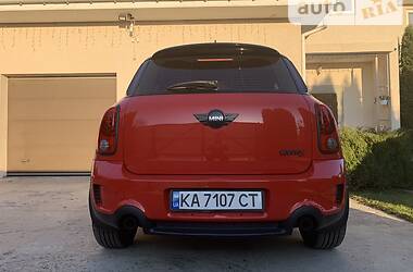 Хэтчбек MINI Countryman 2011 в Киеве