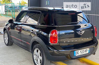 Внедорожник / Кроссовер MINI Countryman 2014 в Ужгороде