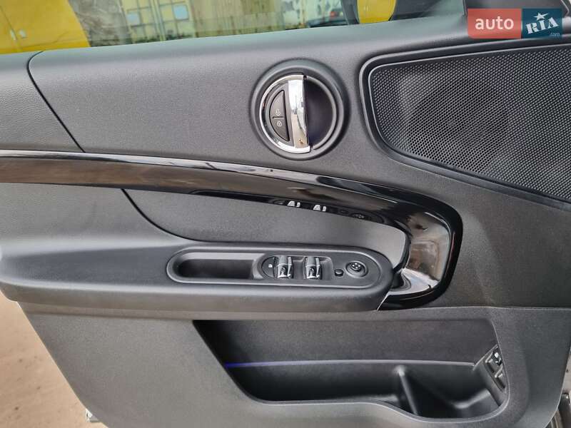 Хэтчбек MINI Countryman 2018 в Черновцах