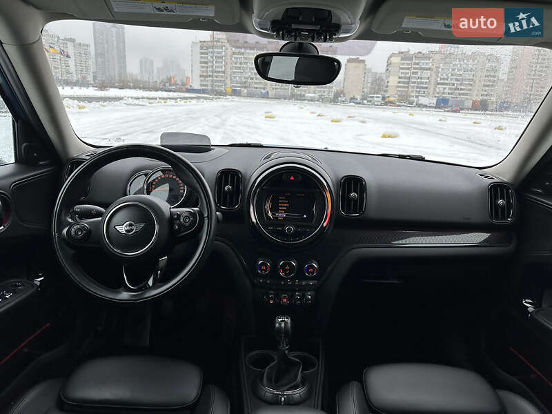 Хэтчбек MINI Countryman 2017 в Киеве