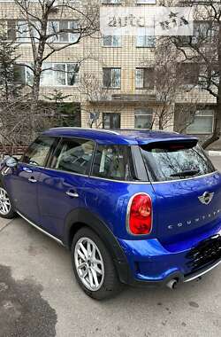 Внедорожник / Кроссовер MINI Countryman 2016 в Киеве