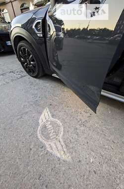 Хэтчбек MINI Countryman 2017 в 