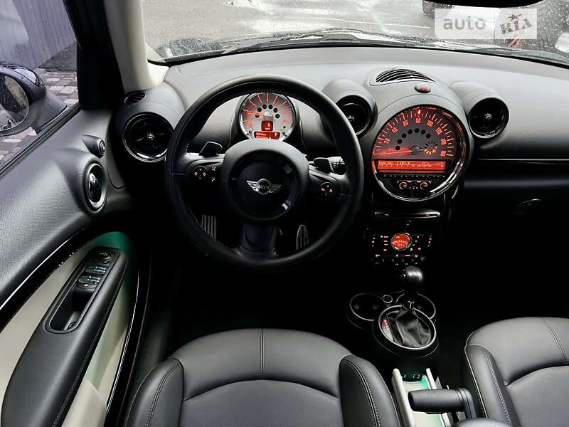 Хэтчбек MINI Countryman 2013 в Киеве