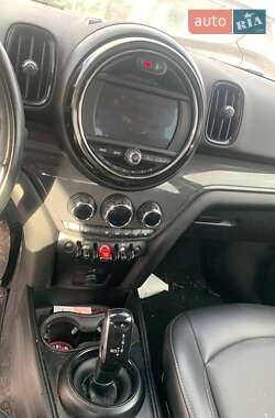 Хэтчбек MINI Countryman 2019 в 