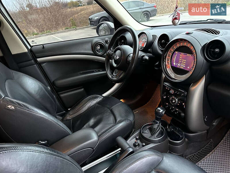 Хэтчбек MINI Countryman 2013 в Синельниково